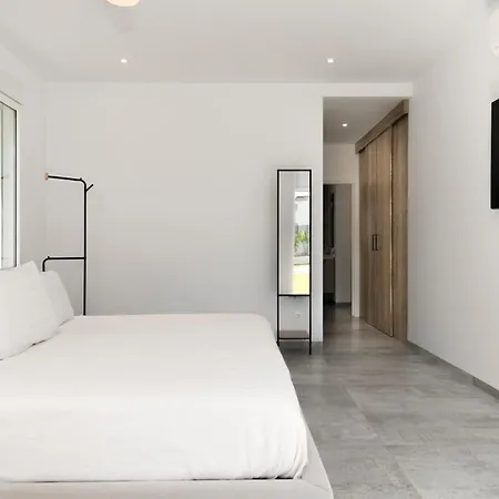 Villa Buenos Aires, Sotogrande